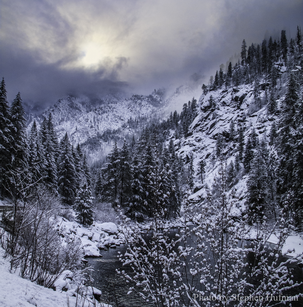 Snow storm in the Tumwater Canyon